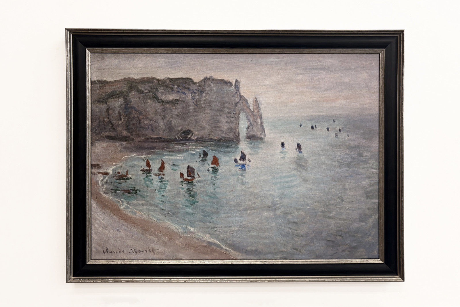 Etretat, Porte d’Aval: fiskebåtar som lämnar hamnen - Claude Monet