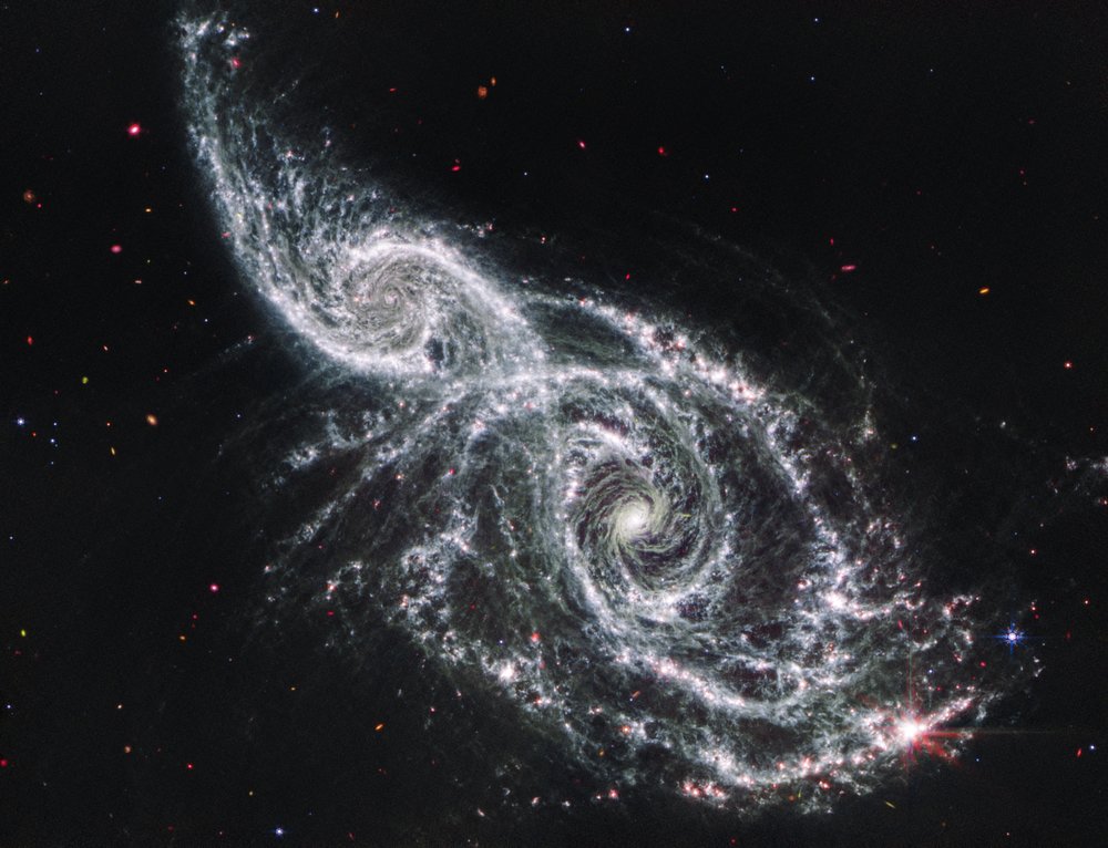 Arp 107 (NIRCam-bild) av James Webb Space Telescope (NASA)