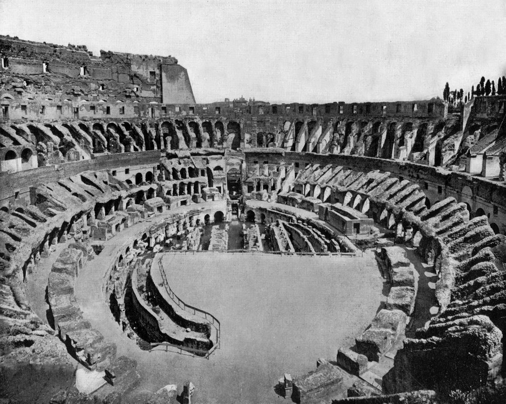 Colosseum i Rom (öppnade år 80 e.Kr.) (s/v foto) av John Lawson Stoddard