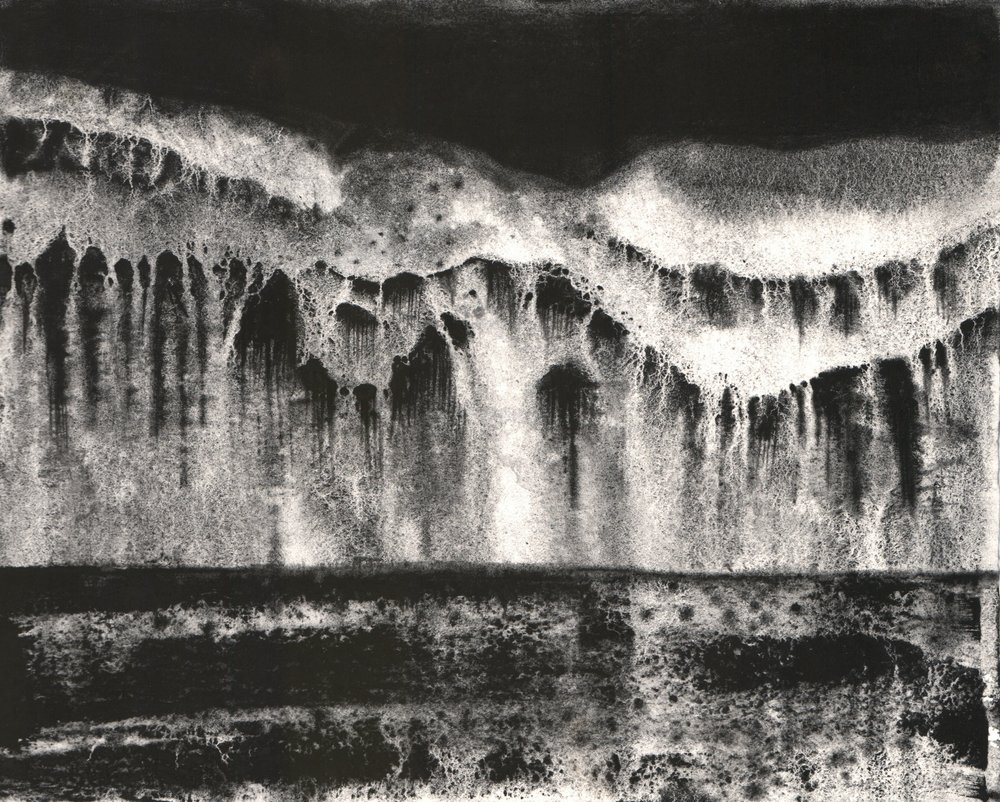 Mörk naturabstraktion av Alex Walsh