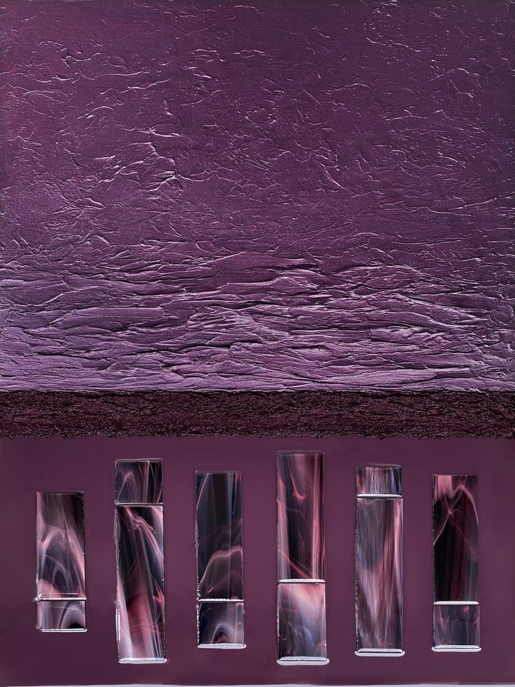 Strukturerade lila cylindrar av Alyson Storms