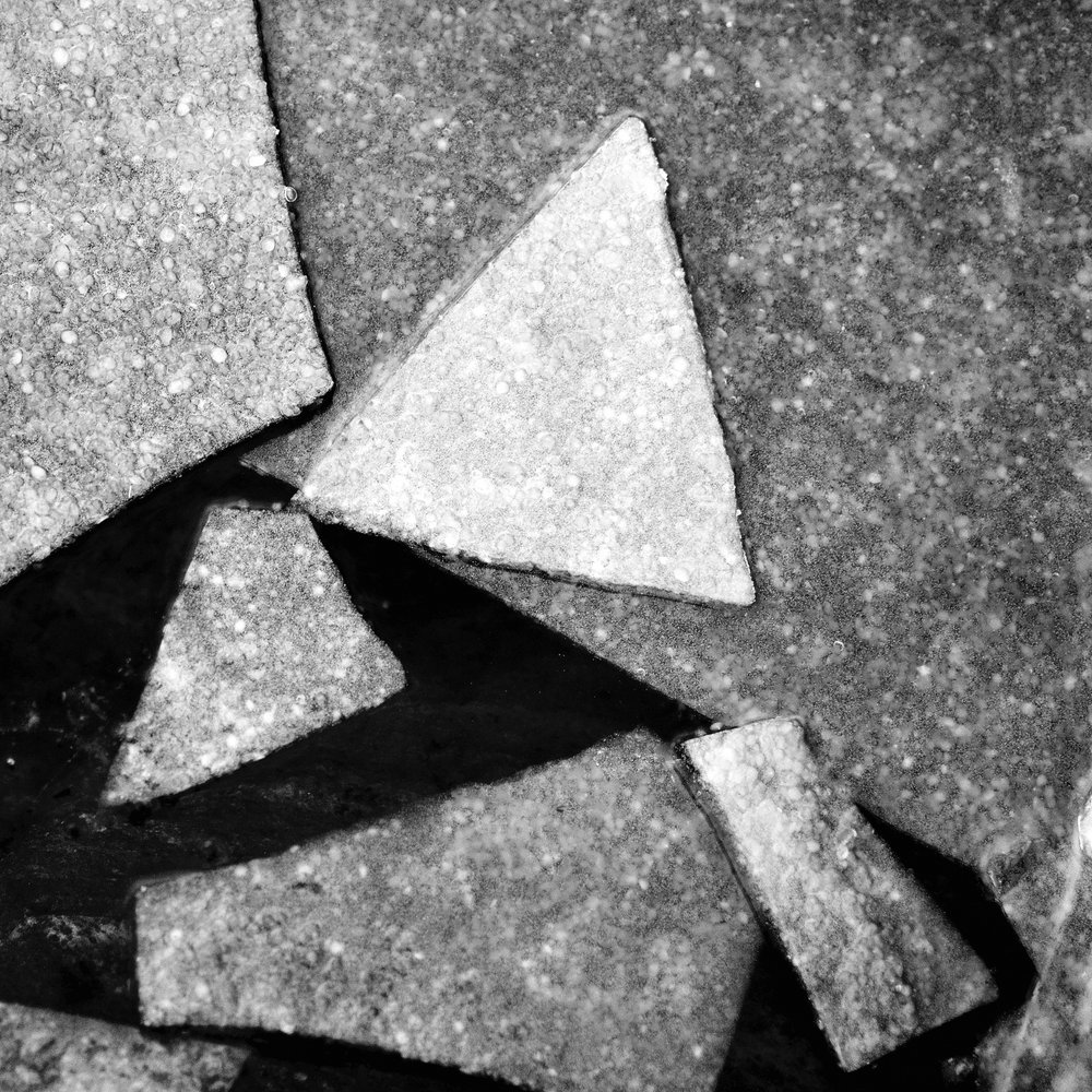Abstrakta texturerade verk av Christina Sillen