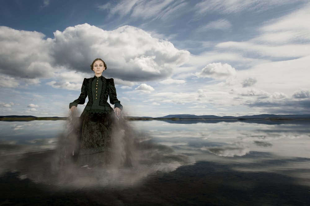 Den eteriska kvinnan – Still Water av Christine von Diepenbroek