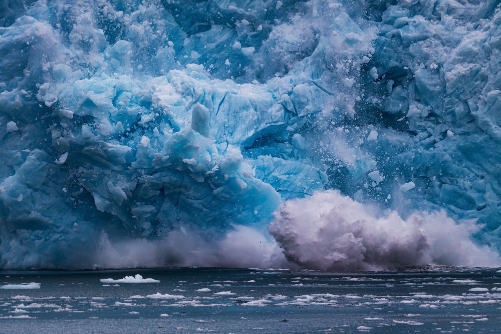 Kraftfull glaciärkalvning av Chuanxu Ren