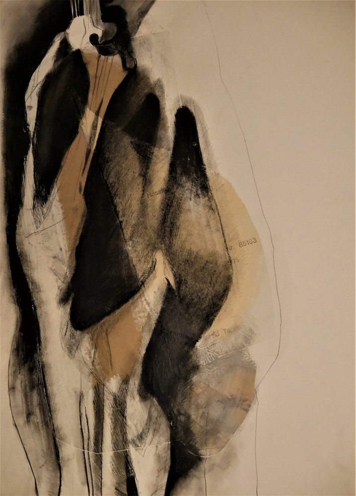 Draperade abstrakta figurer av Doris Schmitz