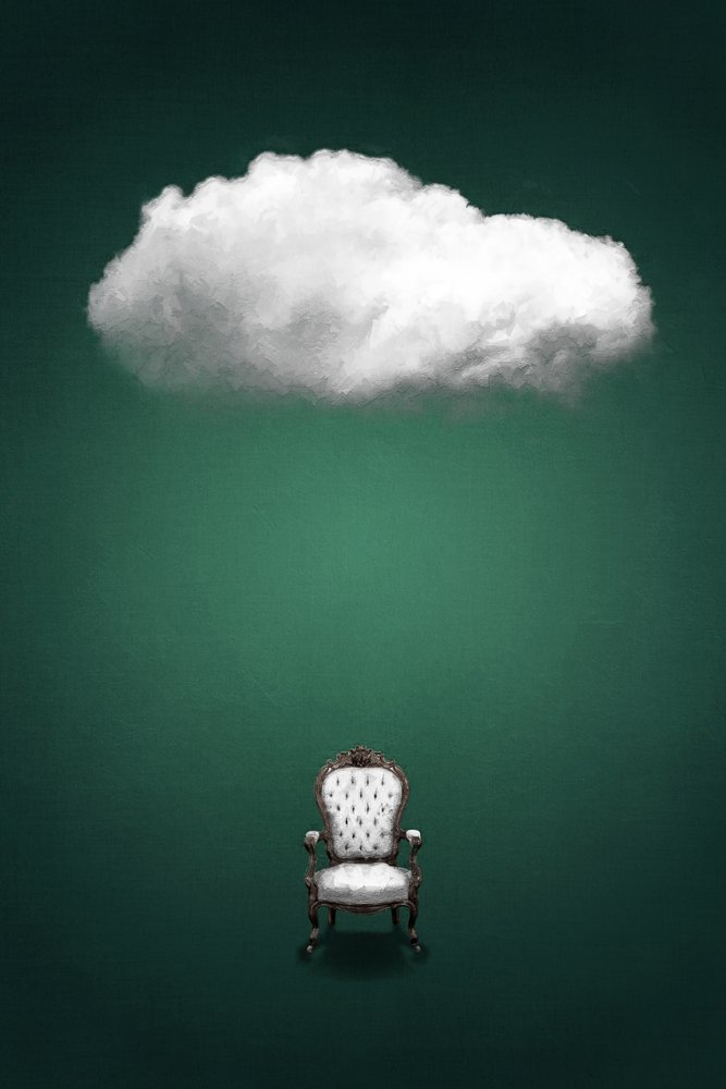 Stolen ”Floating Cloud” av Ema Paraschiv