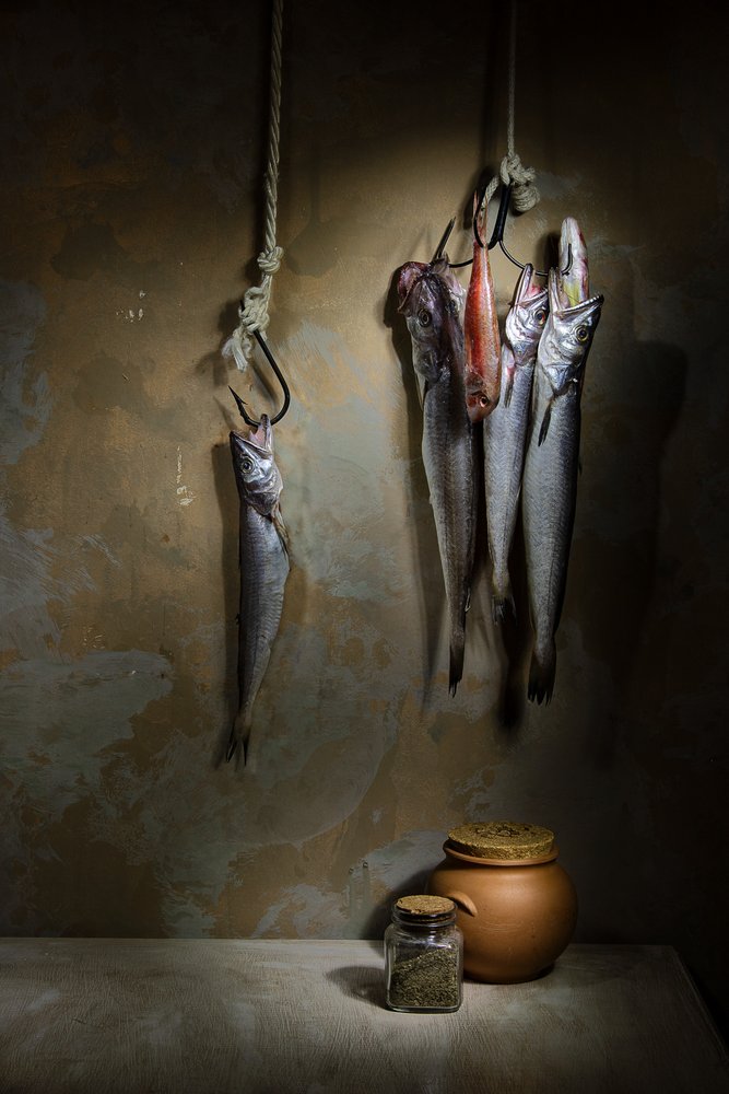 Rustikt fiskstilleben av Felice Angelino