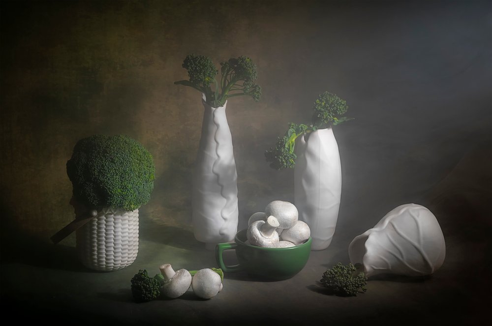 Stämningsfullt stilleben med broccoli av Lydia Jacobs