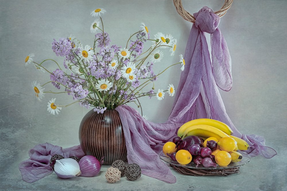 Stilleben med lila blommor av Lydia Jacobs