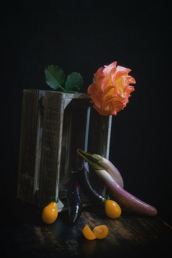 Stilleben med rosor och frukt och grönsaker av Lydia Jacobs