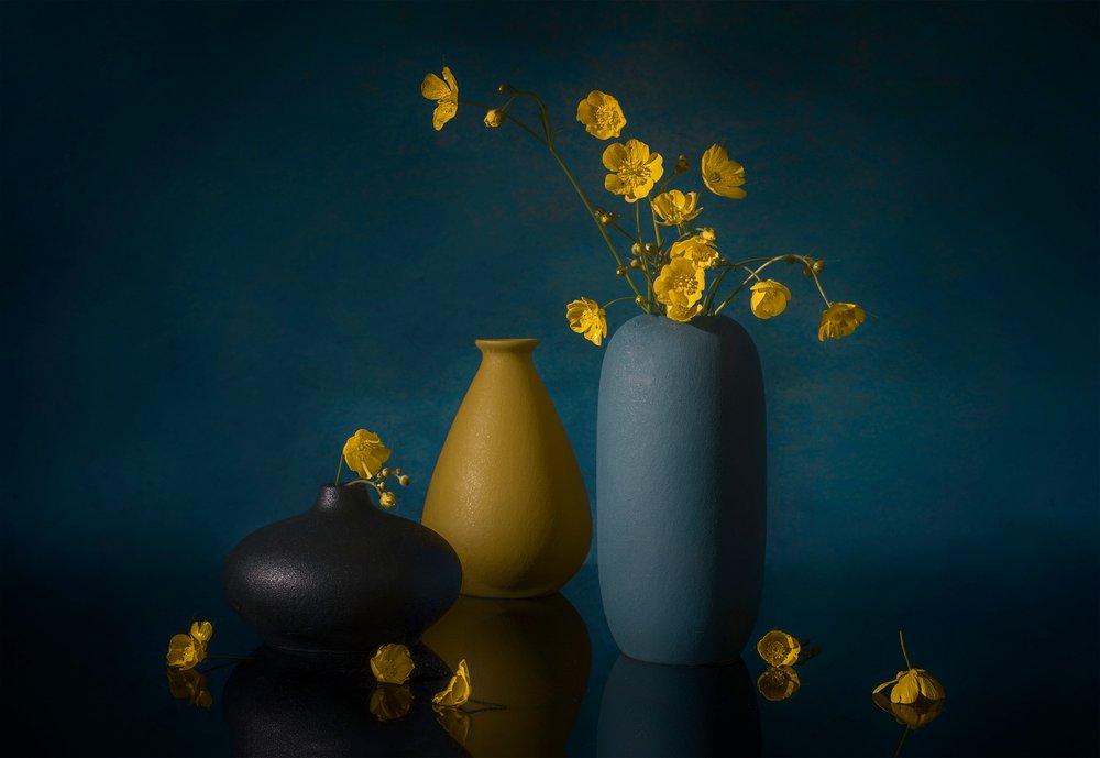 Stilleben med gula blommor av Lydia Jacobs