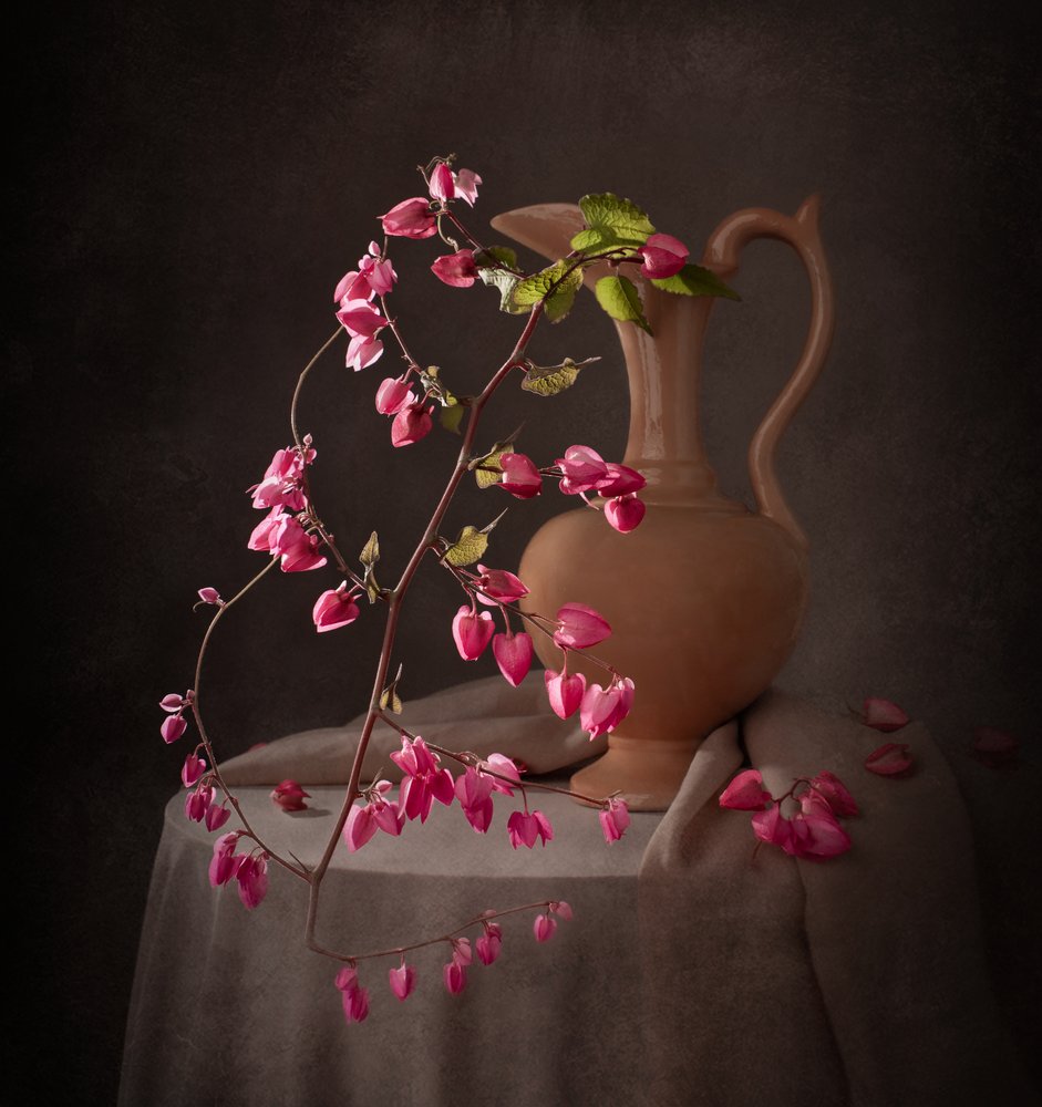Elegant rosa stilleben av Margareth Perfoncio