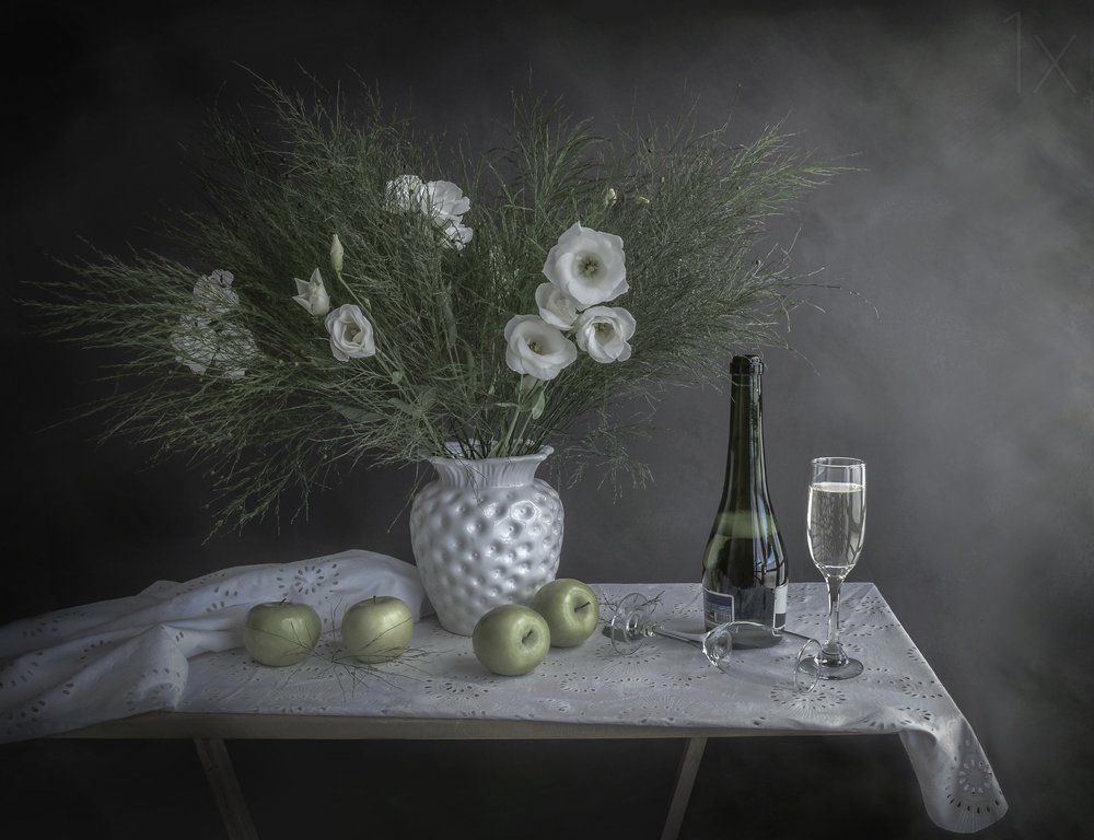 Blommor och champagne av Margareth Perfoncio