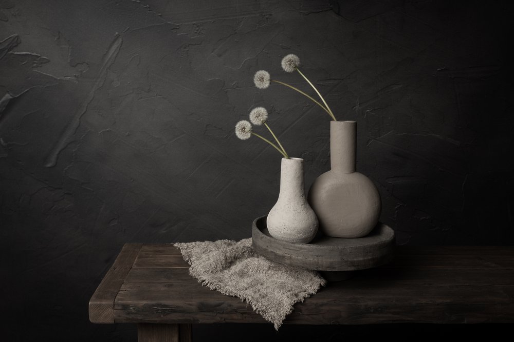 Minimalistiska blomvaser av Mayra Pama