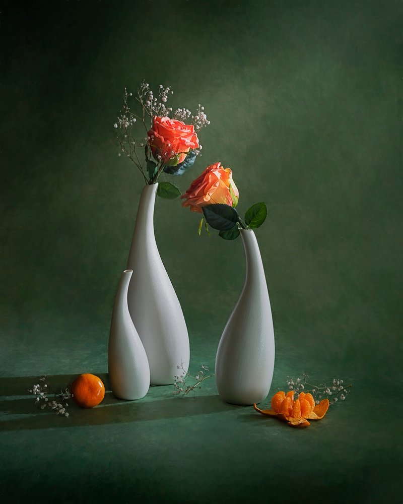 Stilleben med orange rosor av Siyu_Wei APA