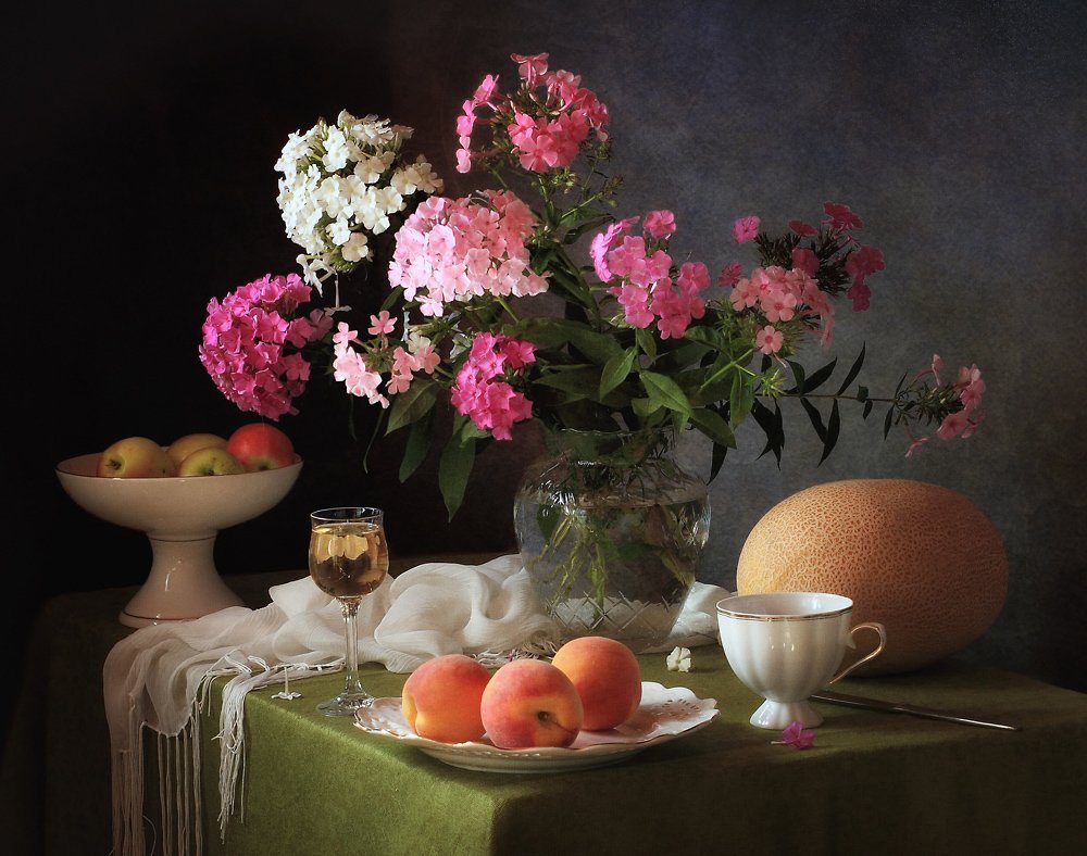 Floks och sommarfrukt av Tatyana Skorokhod