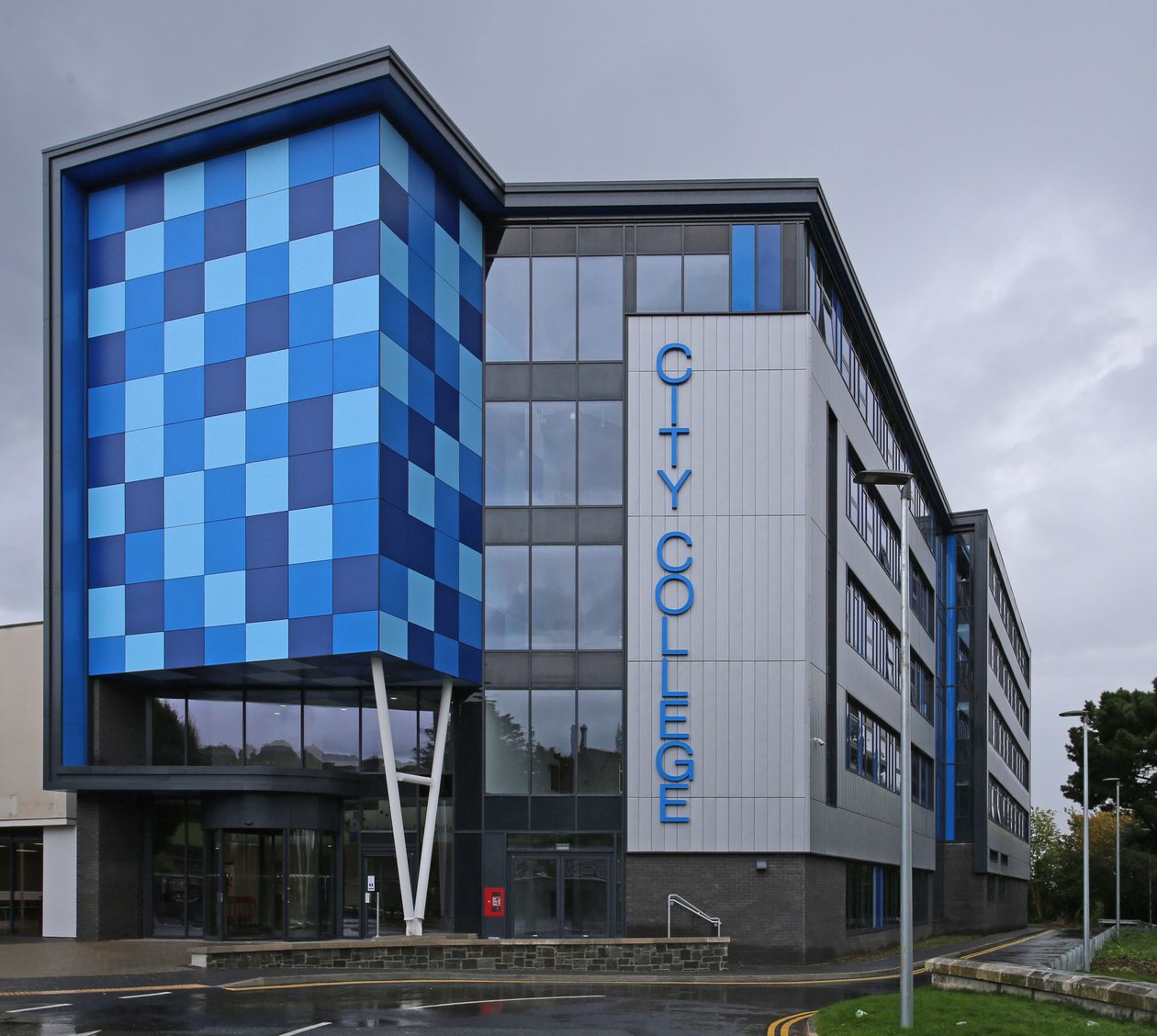 Plymouth City College STEM Center från Kings Road av Unbekannt Unbekannt