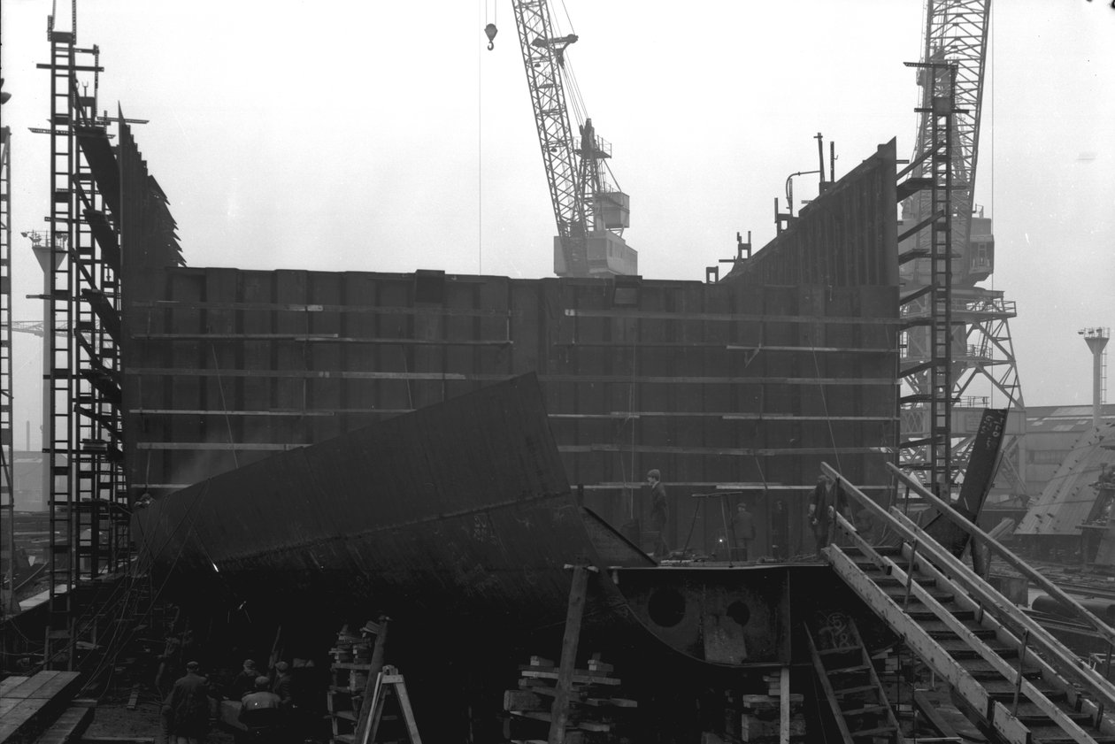 Framstegsbild av "Nicola", den första SD14:an, på Southwick-varvet, Sunderland, 27 november 1967 (bw-foto) av Unbekannt Unbekannt