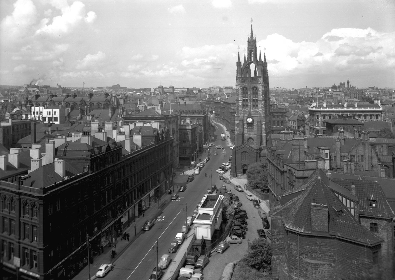 Utsikt längs St Nicholas Street mot katedralen, Newcastle upon Tyne, oktober 1956 (bw foto) av Unbekannt Unbekannt