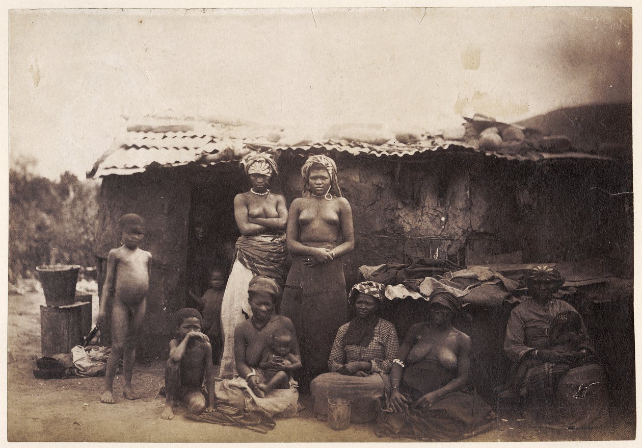 Kvinnor och barn, sydöstra Afrika, ca 1880 (albumintryck) av Unknown