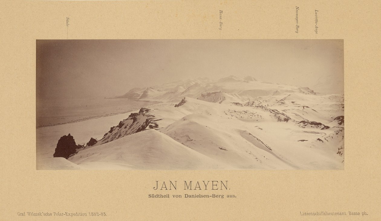 Jan Mayen, södra delen av Danielsen-Berg. av (Linienschiffs Lieutenant) Richard Basso