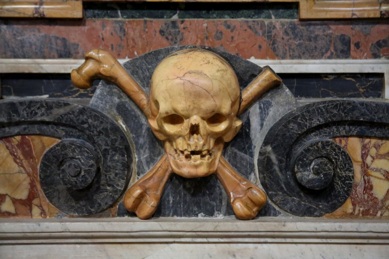 Detalj av ett monument av Unknown