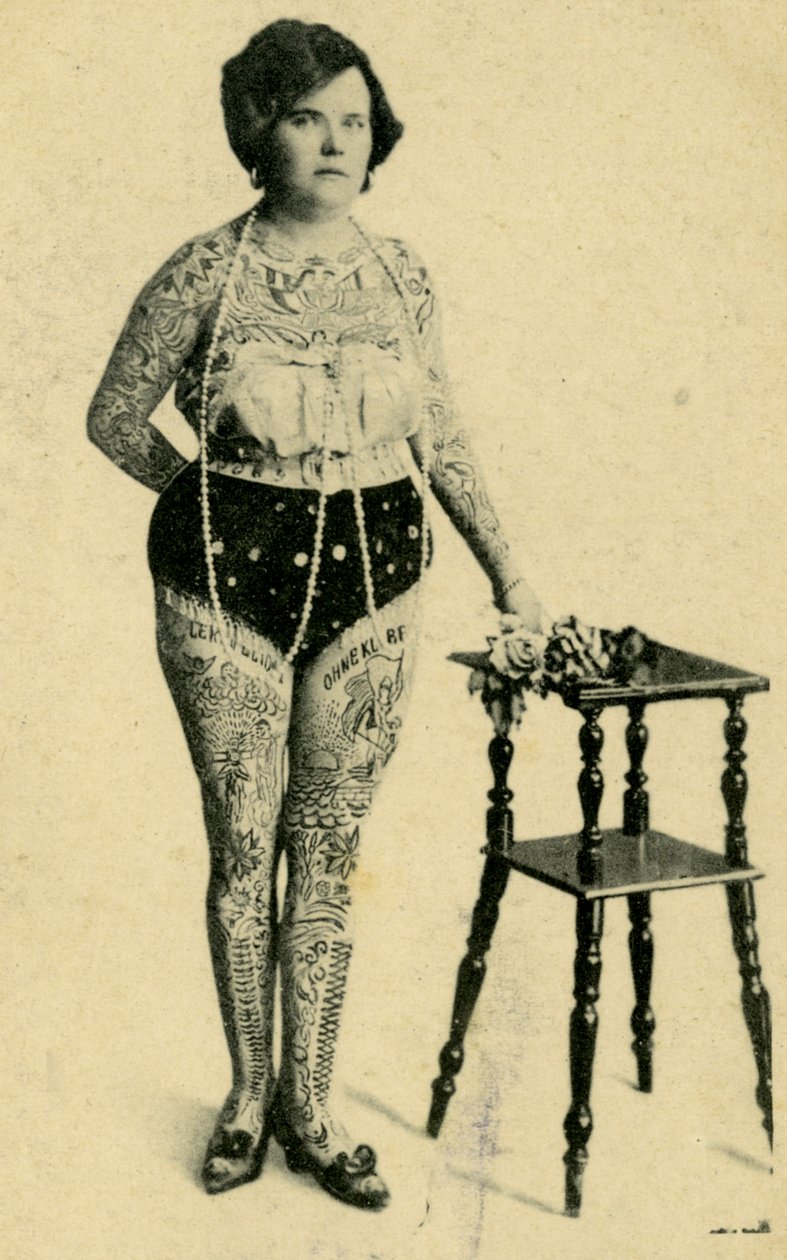 Porträtt av Anne Frank, Den tatuerade damen, c.1910 av Unknown