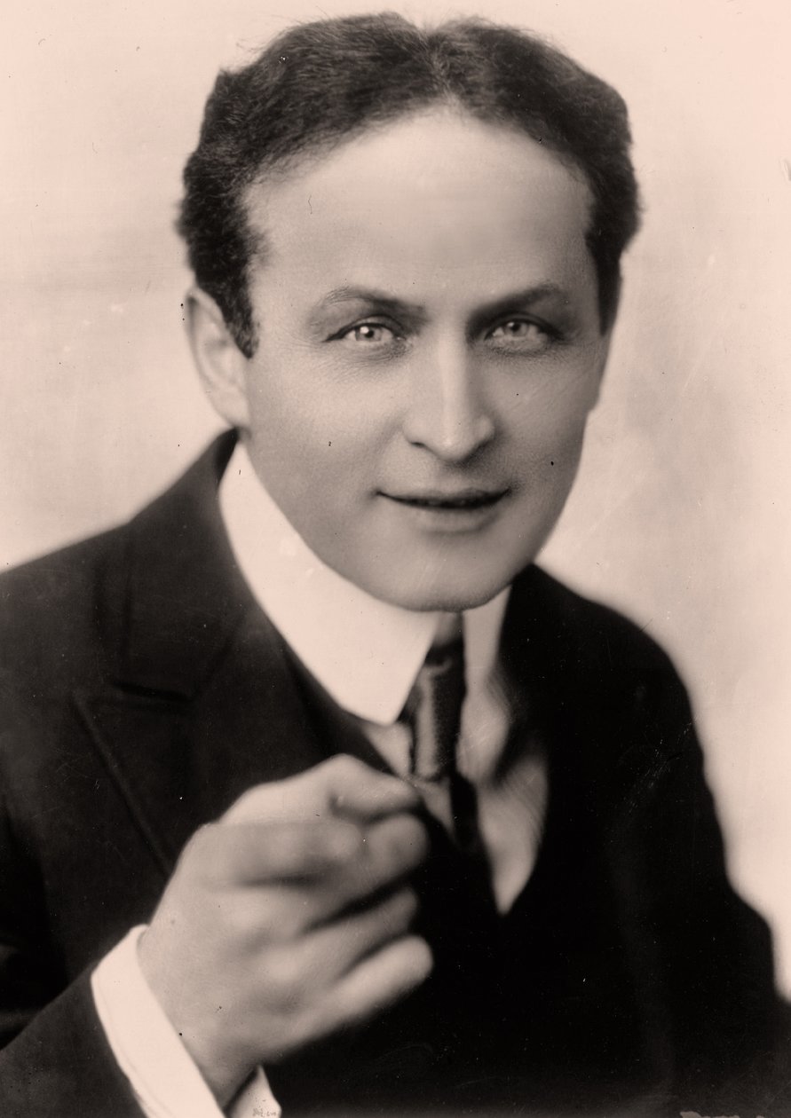 Porträtt av Harry Houdini (sepiafoto) av Unknown