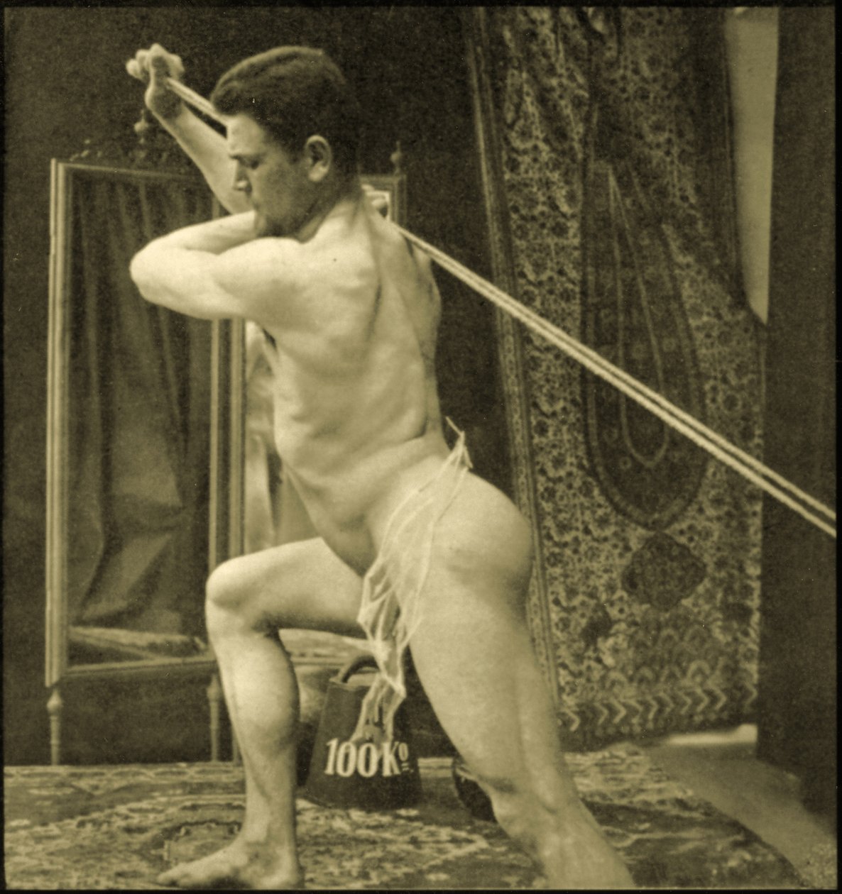 Använda en kabelmaskin, ca 1910 (sepiafoto) av Unknown