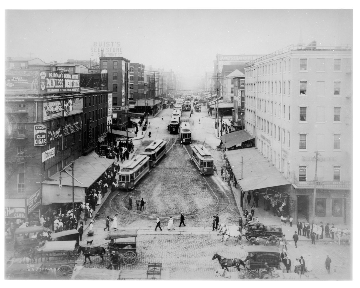 Vagnen-a-runda på Market Street, Philadelphia, ca 1910 av American Photographer