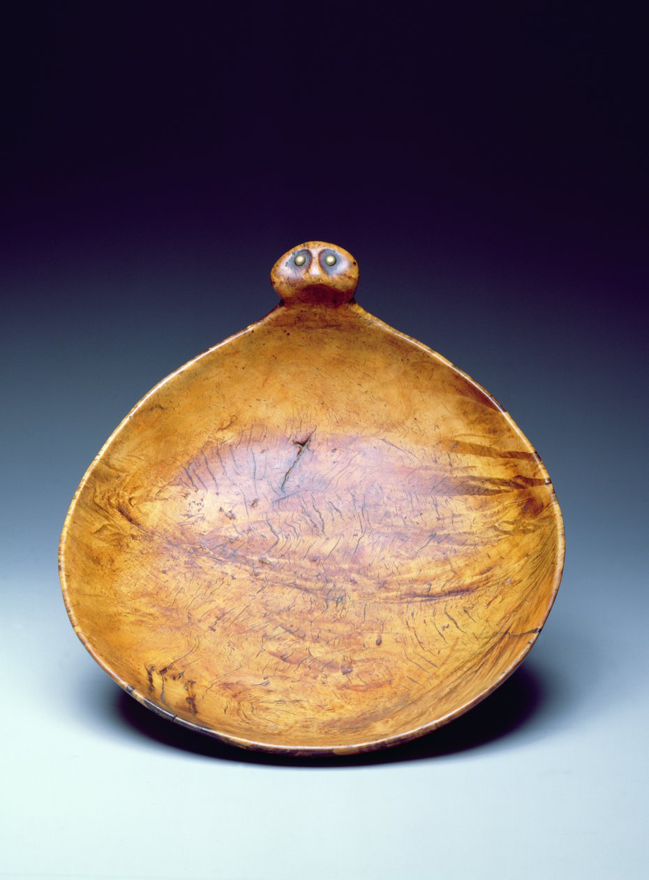 Skål, östra Sioux, indian, ca 1850 (snidad och polerad lönn med mässingsstift) av American School
