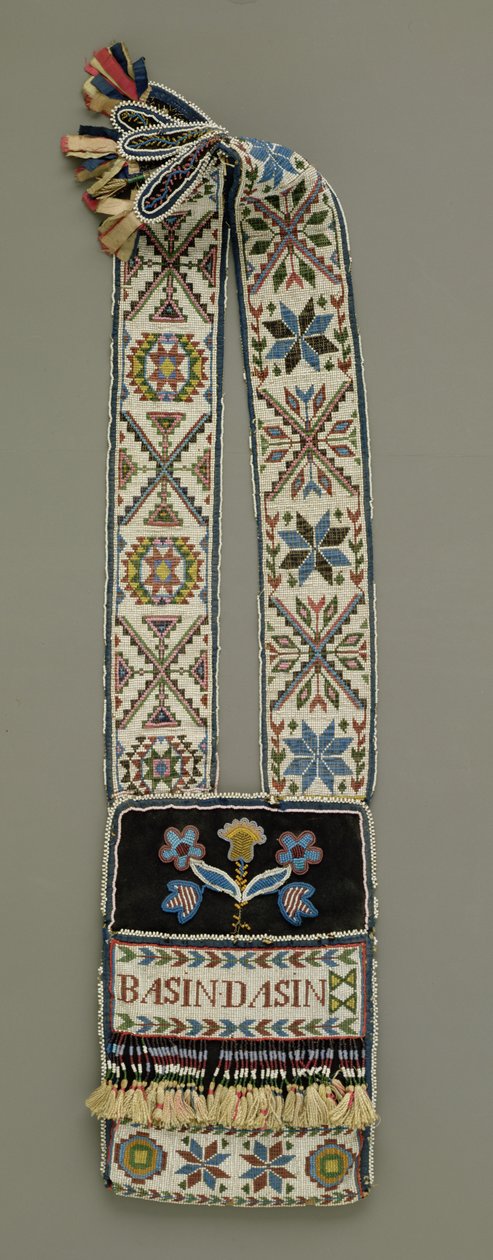 Axelväska, Chippewa, indian, ca 1850 (ull, garn, bomull och tråd, sidenband och glaspärlor) av American School