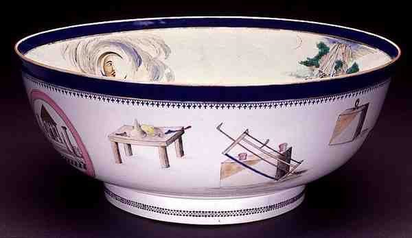 Famille Rose Export Masonic Bowl, Qianlong period, 1736-95 (porslin) (se även 133044 & 133045) av Chinese School