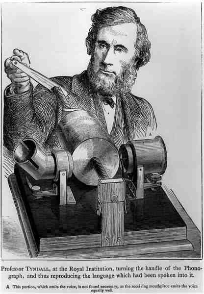 Professor John Tyndall (1820-93) vid den kungliga institutionen, vrider handtaget på fonografen av English School