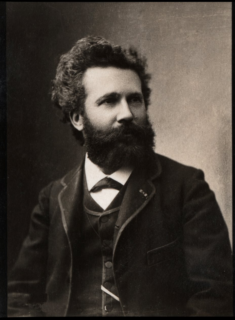Porträtt av Camille Flammarion (1842-1925), fransk astronom och författare. av French Photographer