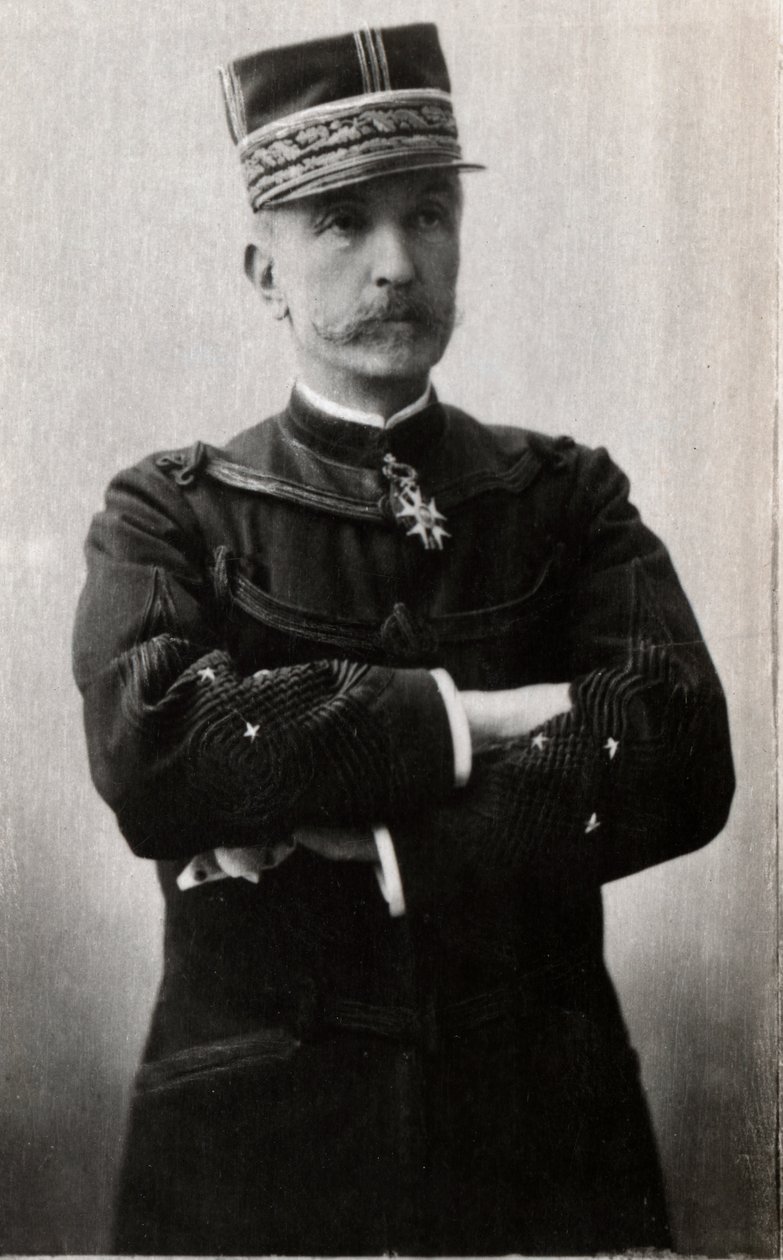 Porträtt av Raoul Le Mouton de Boisdeffre (1839 -1919), fransk general. av French Photographer