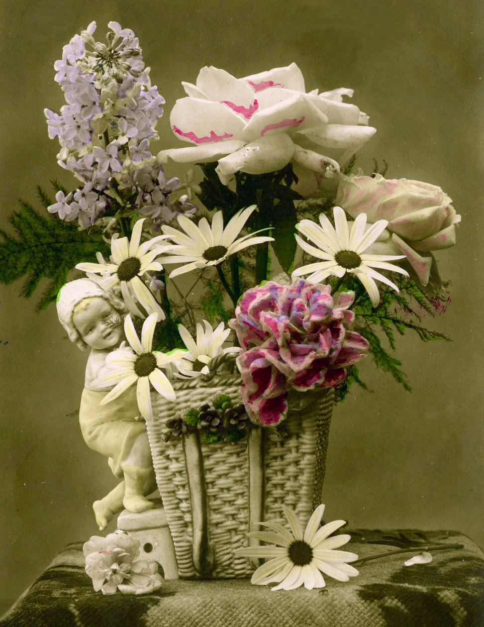 Korg med blommor ca 1898 (handtonat foto) av French School