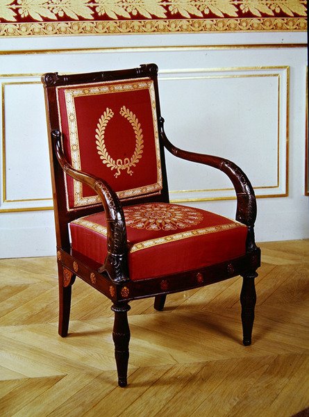Stol i kejserlig stil (mahogny och broderad klädsel) av French School