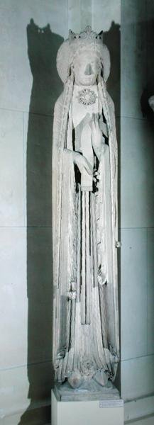 Jambfigur av en drottning, borttagen från den västra fasaden av Eglise de Notre-Dame, Corbeil av French School