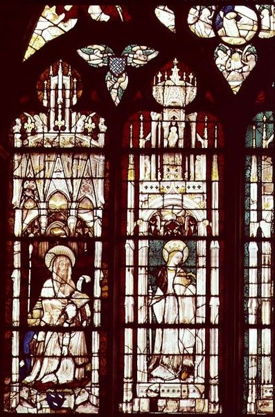 L-R: Simon Aligret och hans brorsöner med St. Simon och St. Catherine, från kapellet St. Joseph av French School
