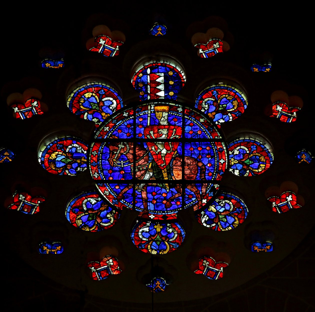 Rosenfönster föreställande Simon de Montfort, Chartres katedral av French School