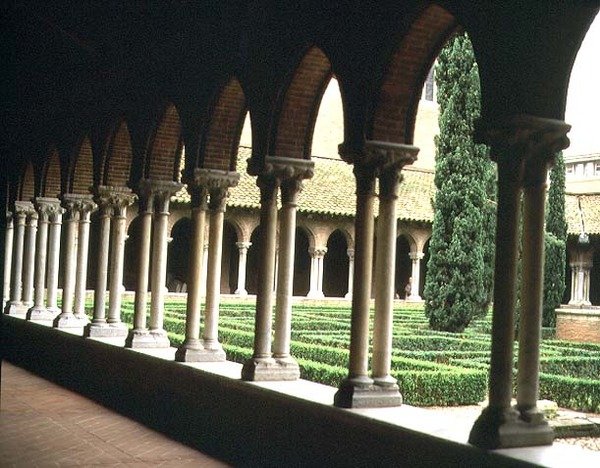 Klosterträdgården, sett från ett av gallerierna, 1265-98 av French School