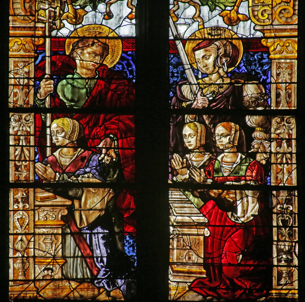 Fönster föreställande Philippe de Serrière med St Philip, två knästående kvinnor och möjligen St Yolande av French School