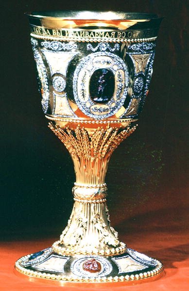 Bägare, ca 1791 (guld med diamanter) (se även 236466) av Russian School