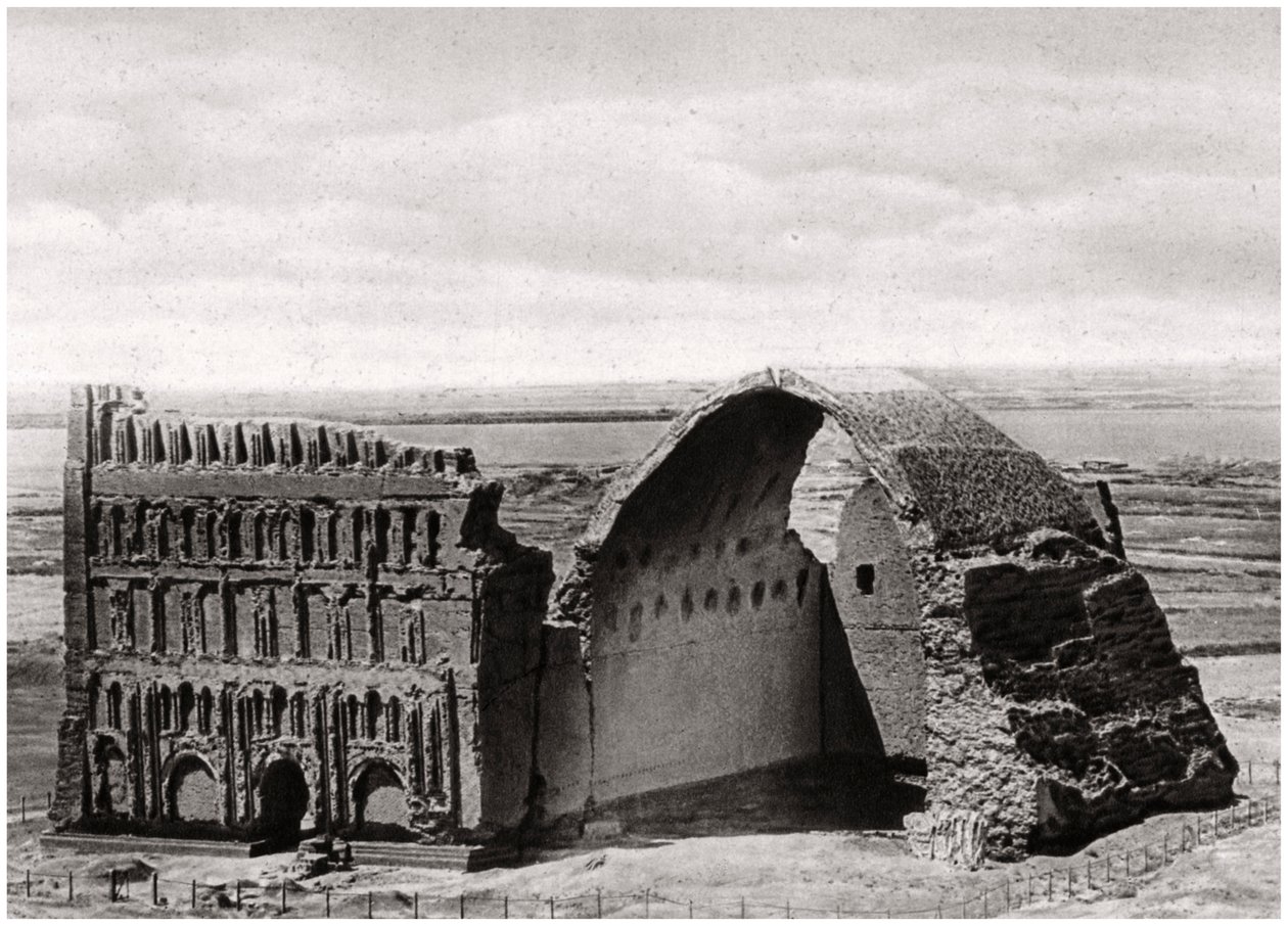 Taq-i Kisra från luften, Ctesiphon, Irak, 1925 av A. Kerim