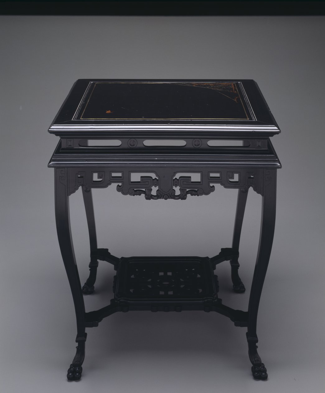 Bord, ca 1880 (trä och inlägg) av A. and H. Lejambre
