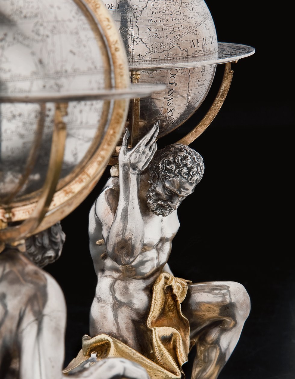 Två exceptionella jord- och himlaklot, med stöd av Hercules och Atlas, Augsburg av Abraham Drentwett