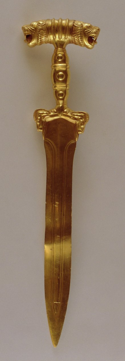 Svärd med dubbel lejonhuvudsfästedekoration, från Hamadan, Iran (guld) av Achaemenid