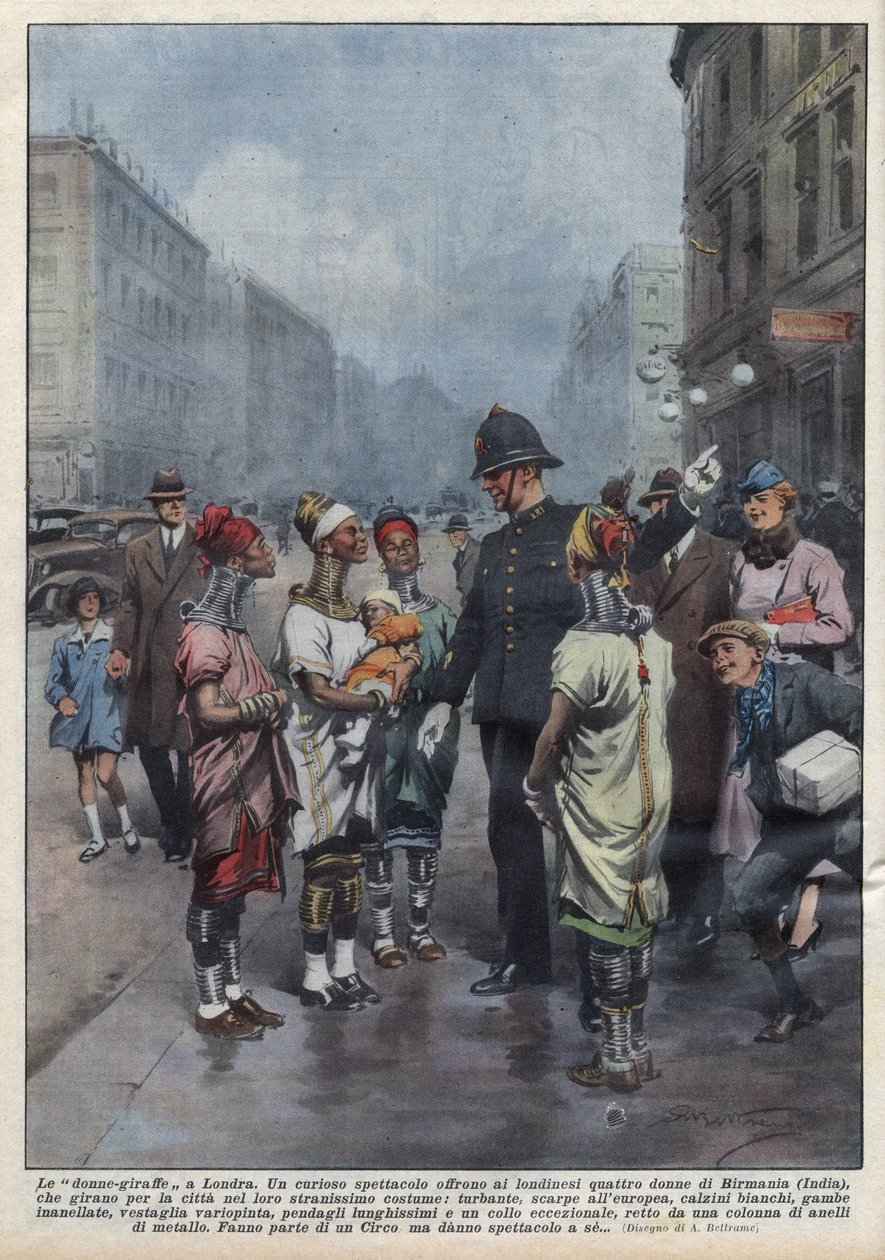 En grupp kvinnliga giraffer från Burma frågar sig fram till en engelsk polis (polis) i London, de är klädda i turban, tunika, ringar runt halsen och benen. Illustration av Achille Beltrame i "La domenica del Corriere"" av 1937-04-26. av Achille Beltrame