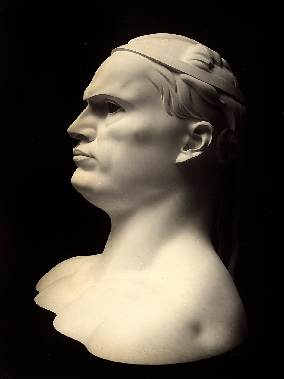 Byst föreställande porträttet av Benito Mussolini, verk av Adolfo Wildt (s/v foto) av Adolfo Wildt